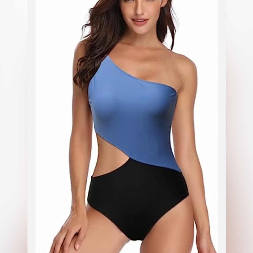 NWOT cutout one shoulder swimsuit, light blue and black color lock, size Large